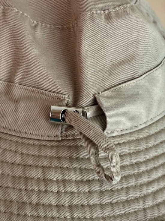 Women\'s Jacquemus Le Bob Artichat Beige Bucket Hat Classic & Versatile